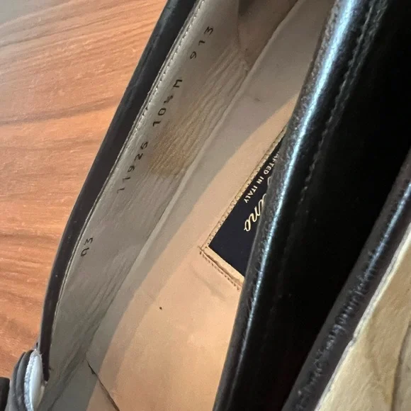 Cole Haan Brown and Black Loafers Timeless Slip-Ons - Picture 3 of 4